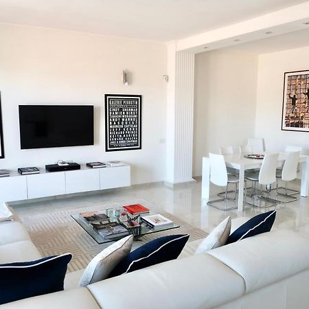 Lux 180Sqm Flat - Entire Last Floor Милан Экстерьер фото